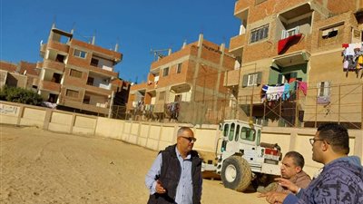 وكيل رياضة القليوبية يتابع عملية إحلال وتجديد ملعب بهادة