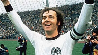 ‏عاجل| وفاة أسطورة الكرة الألمانية فرانتس بكنباور