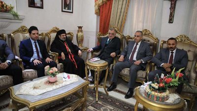 محافظ سوهاج ومدير الأمن يزوران المطرانيات ويقدما التهنئة للأخوة الأقباط بمناسبة عيد الميلاد