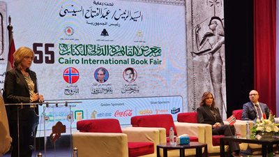 بالصور .. بدء المؤتمر الصحفي للمعرض الدولي للكتاب