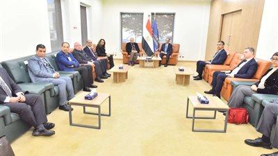 وزير الاتصالات ومحافظ أسيوط يزوران المنطقة التكنولوجية