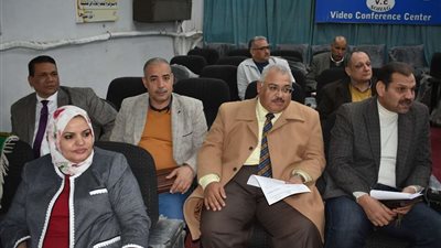 وكيل تعليم سوهاج يتابع استعدادات الإدارات التعليمية لاستقبال امتحانات الشهادة الإعدادية