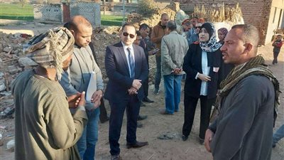 النيابة الإدارية تعاين موقع انهيار عقار أسيوط