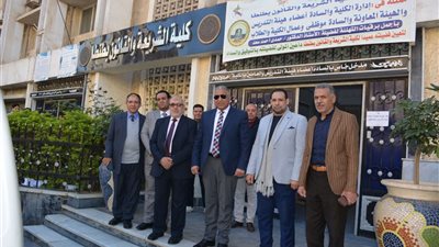 نائب رئيس جامعة الأزهر يشيد بانضباط لجان امتحانات الفصل الدراسي الأول
