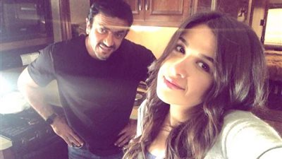 الناقد عماد يسري يكشف سبب انفصال ياسمين عبد العزيز وأحمد العوضي