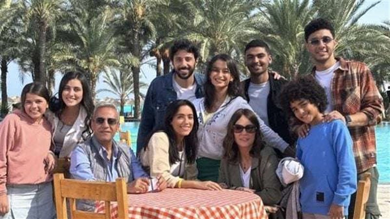مسلسل وبينا ميعاد