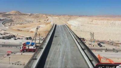 النقل توضح كباري الخط الأول من القطار الكهربائي السريع (صور)