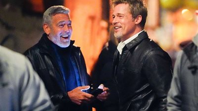 جورج كلوني يمازح براد بيت: إنه ممثل صاعد