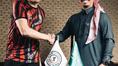 الاتفاق السعودي يجدد عقد ستيفن جيرارد حتى 2027