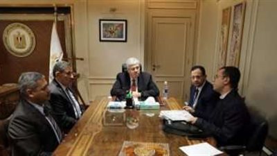 تحت شعار صنع في مصر.. وزير التعليم يكشف عن البدء فى خطوات إنتاج دواءين مصريين جديدين