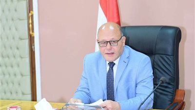 دعم الرعاية الصحية لأعضاء هيئة التدريس بجامعة سوهاج بتكلفة 2 مليون جنيه وتسليم 1312 بطاقة علاجية