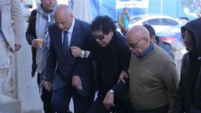 محمود سعد ومصطفى بكري أبرز الحاضرين جنازة شقيقة محمد منير