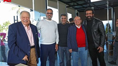 يحيى الفخراني في الكواليس.. بدء تصوير مسلسل «عتبات البهجة»  (صور)