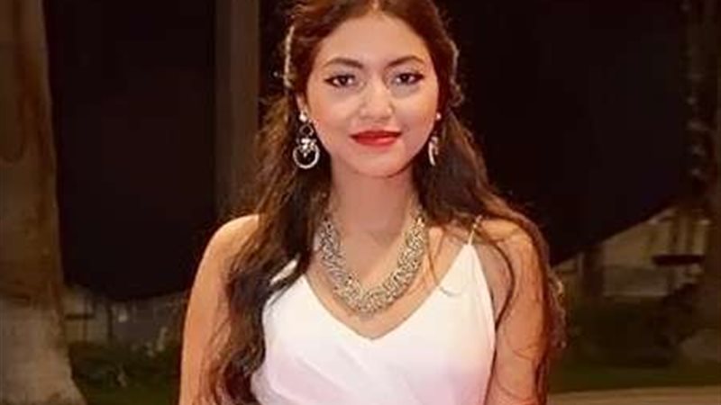 الفنانة مي الغيطي