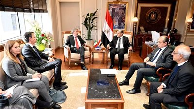 وزير الصناعة: نتفاوض مع عدد من دول إفريقيا للتبادل التجاري بالعملات المحلية