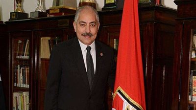 عاجل.. وفاة العامري فاروق نائب رئيس النادي الأهلي