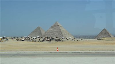 مشروع القرن.. السياحة تطلق مشروعا جديدا يستهدف الهرم الثالث «منقرع»