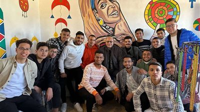 رئيس جامعة سوهاج يشارك طلابه في رحلتهم الي مدينة أسوان و يؤكد علي أهمية التوعية بعراقة الحضارة المصرية