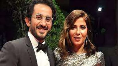 أحمد حلمي يهنئ منى زكي بفيلم رحلة 404: «تحفة وشهادتي مجروحة»