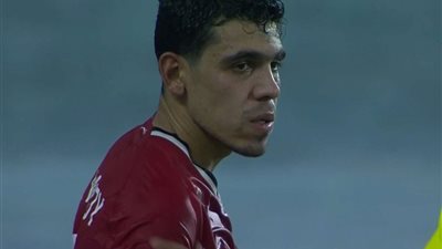 بعد نزوله بديلاً.. محمد حمدي يغادر مواجهة مصر والكونغو مطرودًا