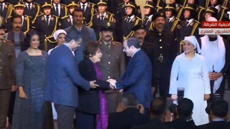 الرئيس السيسي والفنانة