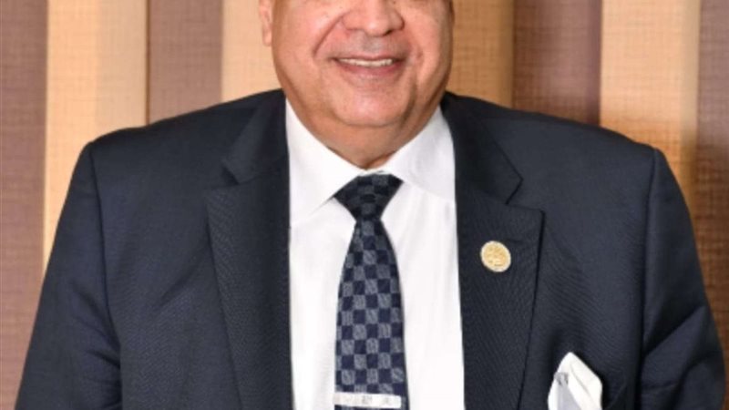 الدكتور محمد سعد