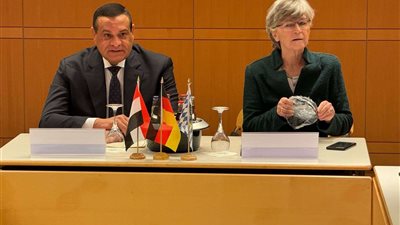 آمنة يبحث مع قيادات المؤسسة التعاون المشترك في مجالات التدريب والتأهيل للكوادر المحلية ومنصة 