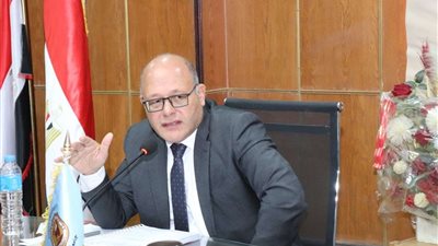 مجلس جامعة سوهاج يوافق علي إقامة مؤتمر العدالة المناخية والتنمية المستدامة وتنفيذ مبادرة اعرف بلدك للطلاب