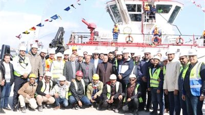 وزير النقل يتفقد مشروعات ميناء دمياط