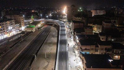 وزير النقل يعلن بدء التشغيل التجريبي لكوبري مزلقان قويسنا