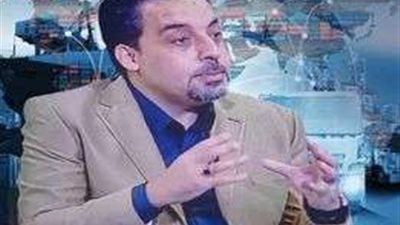 خاص| خبير اقتصادي يكشف أسباب ارتفاع الدولار وكيفية تفادي الأزمة الاقتصادية