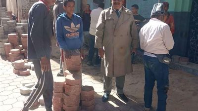تركيب بلاط الانترلوك بعدة مناطق بأسيوط وفقاً لخطة التطوير