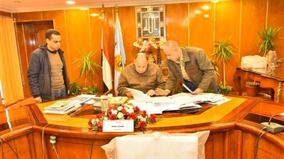 محافظ أسيوط يعتمد قرار صرف العلاوة التشجيعية لـ 549 من العاملين بالديوان العام