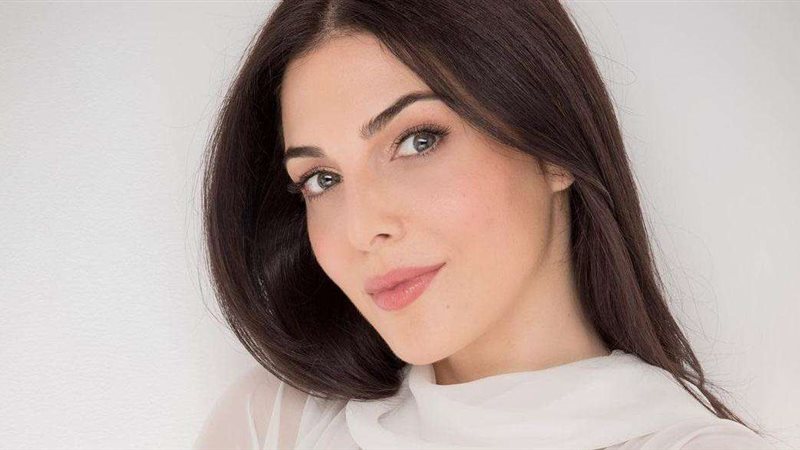 الفنانة رزان جمال