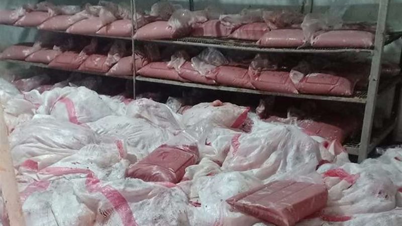 ضبط 3 طن مفروم دواجن