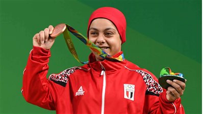 الخميس المقبل.. سارة سمير تبحث عن ذهبية بطولة أفريقيا لرفع الأثقال