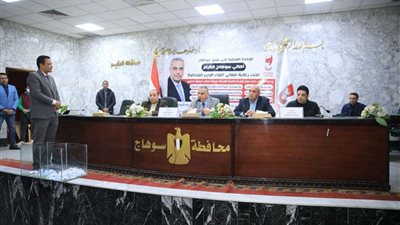 محافظ سوهاج يشهد إجراء القرعة العلنية للمرحلة الرابعة لتأجير 18 محل تجاري بسوق ناصر الحضري الجديد