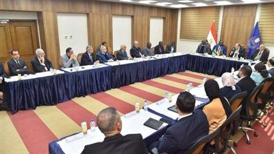 رئيس هيئة الدواء المصرية يستقبل مدير عام الهيئة التنزانية للأدوية والأجهزة الطبية