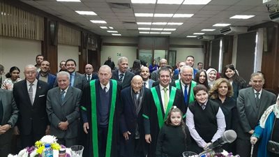 بحضور قيادات «القومي لحقوق الانسان».. رسالة دكتوراة تؤكد: مشروطية الاتحاد الاوروبي أضرت بالقضية الفلسطينية .. وحقوق الإنسان أولوية وطنية قبل ان تكون مشروطية خارجية