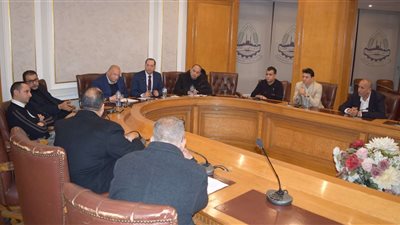 شُعبة المحمول بالغرف التجارية تناقش آخر المستجدات ومتطلبات السوق