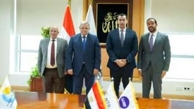 مذكرة تفاهم بشأن التوسع في شبكات الألياف الضوئية