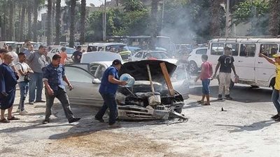 دون إصابات.. إخماد حريق سيارة أعلى كوبرى أكتوبر فى رمسيس