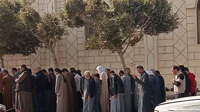 البلد كلها في جنازة.. تشييع جثاميين أب ونجليه ضحايا انفجار أنبوبة غاز في القليوبية