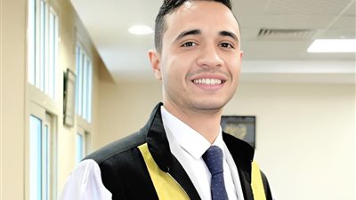 الباحث أحمد حمدي يحصل على درجة الماجستير في التربية الرياضية من جامعة بنها