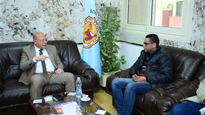 رئيس جامعة سوهاج يناقش الموقف التنفيذي للمشروعات الإنشائية الجديدة مع وفد «الوزراء»