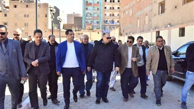 محافظ أسيوط يتفقد الأعمال الجارية بمشروع مركز شباب منفلوط