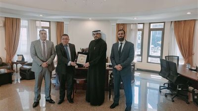 جامعة أسيوط تعزز التعاون الأكاديمي والبحثي مع المكتب الثقافي الكويتي بالقاهرة