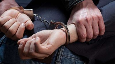 حبس المتهمين في عين شمس بتهمة حيازة كيلو من مخدر الهيدرو