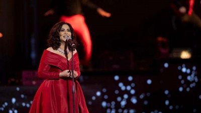 نوال الكويتية تقدم مجموعة من أجمل أغانيها خلال حفل في قطر