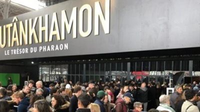 تجربة غامرة تجذب الأنظار إلى مصر.. إقبال كبير من أطفال باريس على معرض توت عنخ آمون